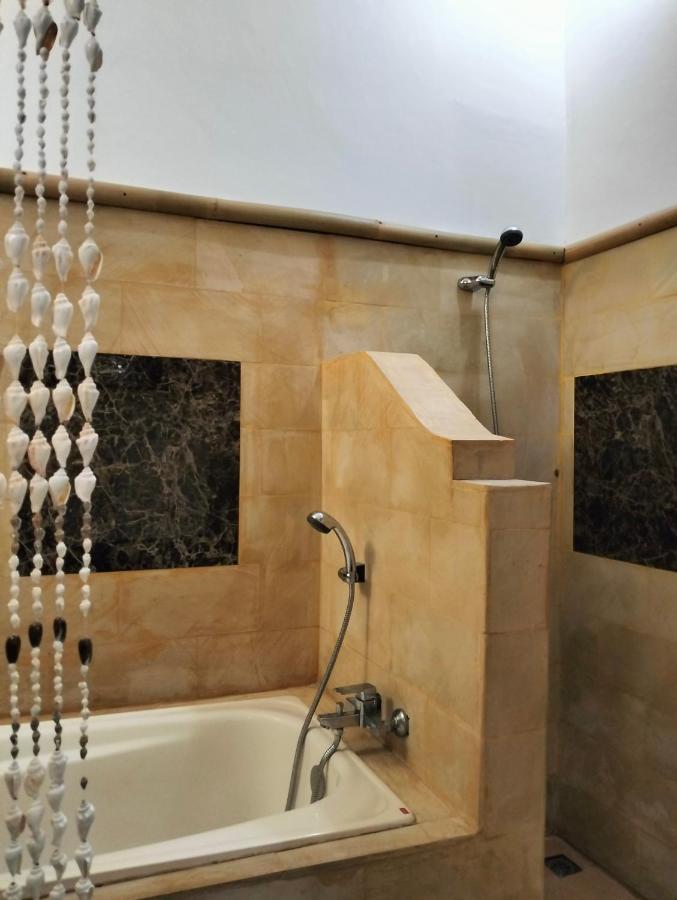 Kaia Lovina Guest House Junior Suite Ngoại thất bức ảnh