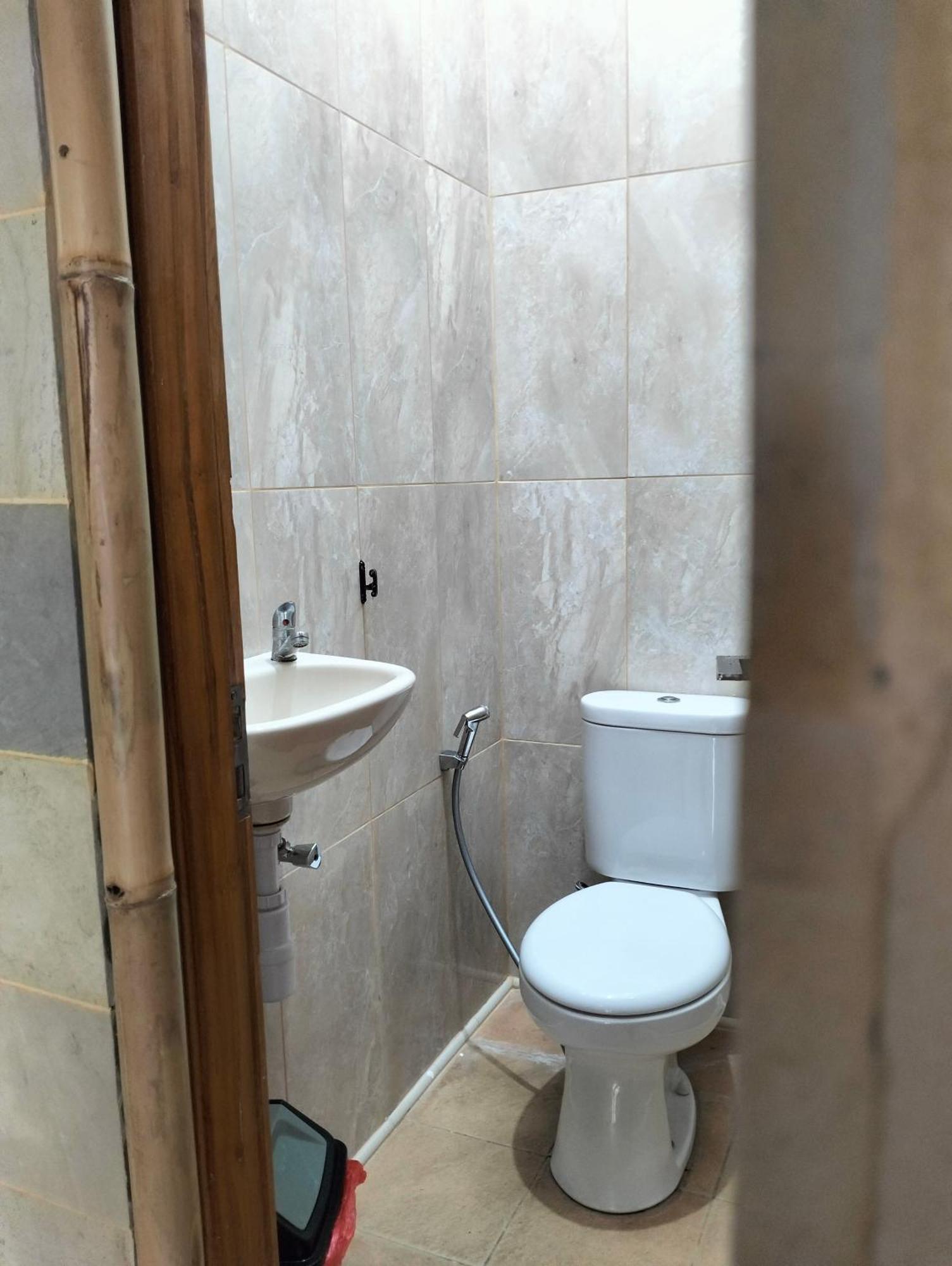 Kaia Lovina Guest House Junior Suite Ngoại thất bức ảnh